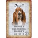 Schild Spruch "Bassett, anhänglich...