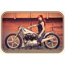 Schild Vintage "Rockabilly Frau auf Motorrad"...